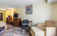 Others 6 Quality Inn & Suites Memphis East