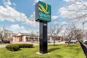 Quality Inn & Suites