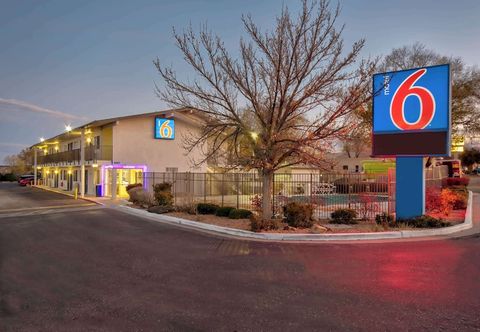 其他 Motel 6 Santa Fe