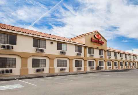 Others Econo Lodge Inn & Suites