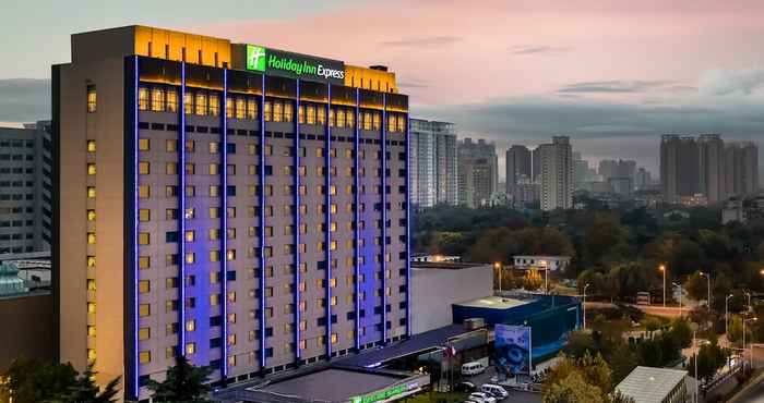 อื่นๆ Holiday Inn Express Zhengzhou, an IHG Hotel