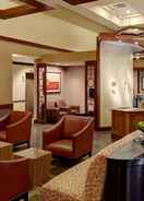 Lobi Hyatt Place Nashville Airport