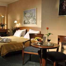 Primary image 1 维尔吉纳酒店, Sintrivani/Ekthesi 酒店