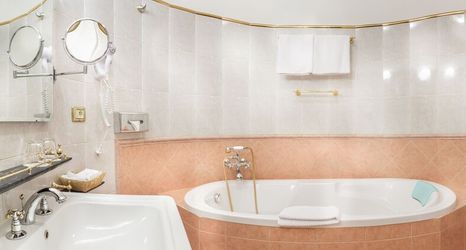 Lainnya 2 The King Charles