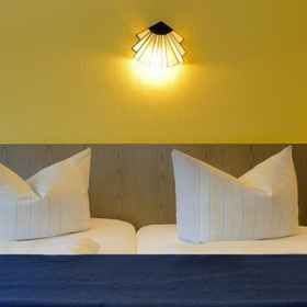 Primary image 1 Motel & Rasthof Grunewald, Nikolassee Hotels