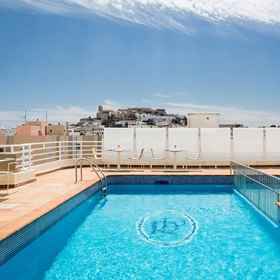 Primary image 1 ホテル ロイヤル プラザ, エステレンクス ホテル