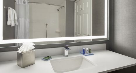 Lain-lain 2 Pace Hotel Addison