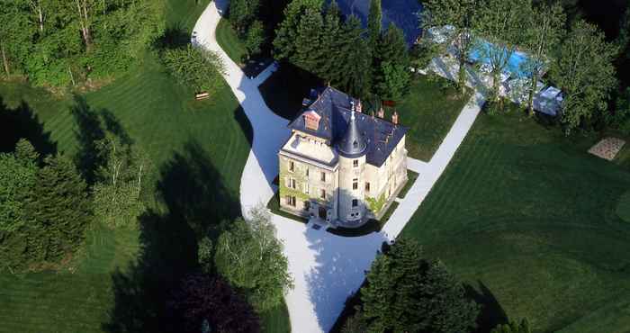 อื่นๆ Château de la Tour du Puits