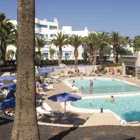 Primary image 1 Aparthotel Costa Mar, โรงแรม & ที่พัก Playa de Los Pocillos