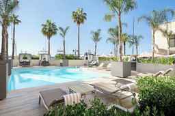 Riviera Marriott La Porte de Monaco, 43.482.821 VND
