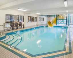 Comfort Inn & Suites University, USD 176.15