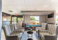 Others 2 La Quinta Inn & Suites by Wyndham Jackson Airport