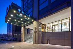 Howard Johnson Paragon Hotel Beijing, 2.462.343 VND