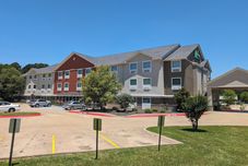 Others Holiday Inn Express Hotel & Suites by IHG