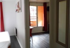 Others 5 Geneva Residence