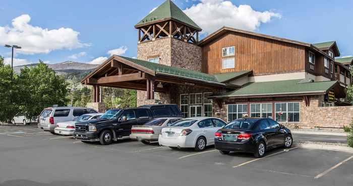 Khác Quality Inn & Suites Summit County