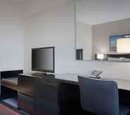 Lainnya 3 Courtyard by Marriott New York JFK Airport