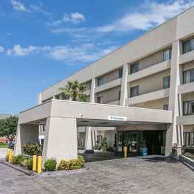 Primary image 1 Baymont by Wyndham Arlington At Six Flags Dr, University of Texas at Arlington Hotels