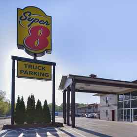 ภาพหลัก 1 Super 8 by Wyndham Little Rock/North/Airport, Hotel Robinson Center