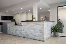 Others Days Inn by Wyndham Fresno South