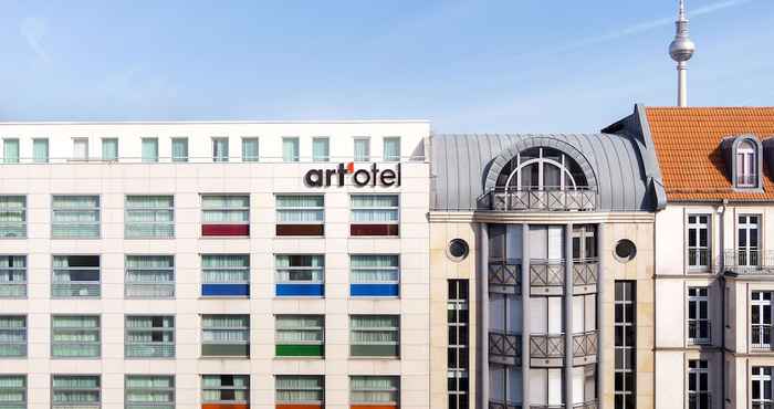 Others art'otel Berlin Mitte powered by Radisson Hotels