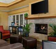 Lain-lain 6 Comfort Suites Saginaw