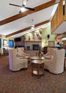 Lobi AmericInn by Wyndham Ashland