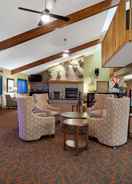 Lobi AmericInn by Wyndham Ashland