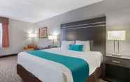 Others 3 Best Western Waukesha Grand