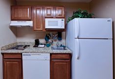 기타 5 MainStay Suites Addison-Dallas