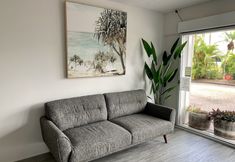 기타 7 Outrigger Burleigh