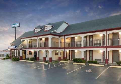 Others Travelodge Inn & Suites by Wyndham Norman