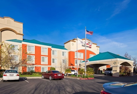 Others Best Western Plus Airport Inn & Suites