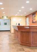 Lobi Red Lion Inn & Suites McMinnville