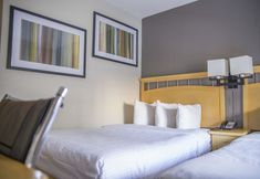 Lain-lain 5 Hudson River Hotel