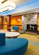 Lobi Fairfield Inn & Suites Columbus East