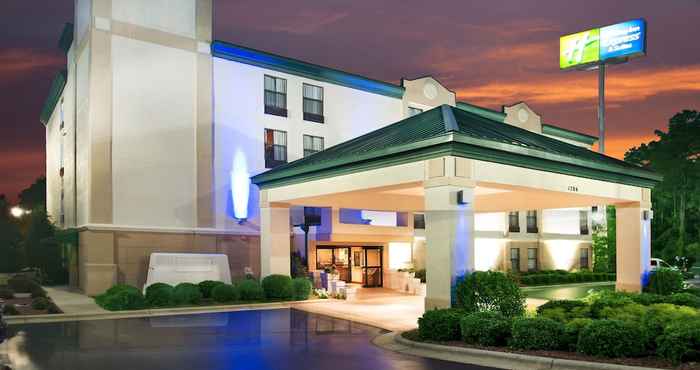 Khác Holiday Inn Express Fort Bragg, an IHG Hotel