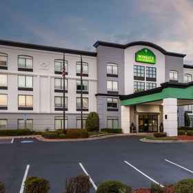 Primary image 1 Wingate by Wyndham Charlotte Speedway/Concord, Hotel Electrolux Corporate Headquarters