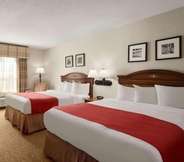 Others 3 Country Inn & Suites by Radisson, Louisville South, KY