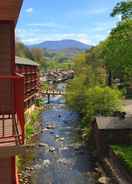 Imej utama Baymont by Wyndham Gatlinburg On The River