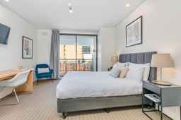 All Suites Perth, Rp 2.440.613