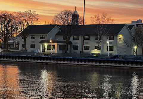 Others Harbor Winds Hotel