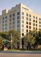 Imej utama DoubleTree by Hilton Santa Ana - Orange County Airport