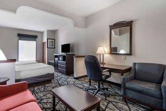 Others 4 BEST WESTERN PLUS McKinney Inn & Suites