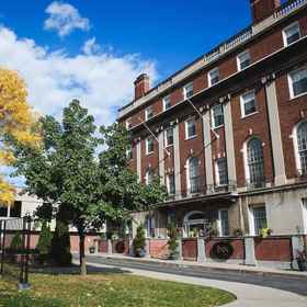 Primary image1Inn on Broadway,Chambers Residence Hall飯店