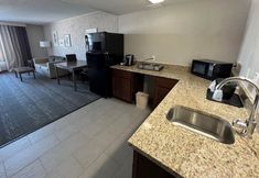 Others 5 Country Inn & Suites by Radisson, Mt. Pleasant-Racine West, WI