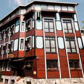 Primary image1老城區Artefes飯店,Ozi Pizza & Pasta飯店