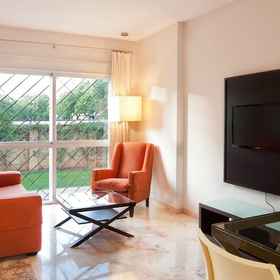Primary image 1 Apartamentos Vértice Bib Rambla, โรงแรม & ที่พัก Utrera