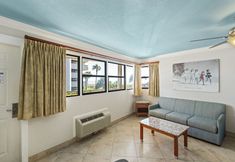 Khác 7 Plaza Beach Hotel Beachfront Resort