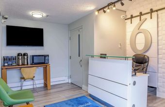 Others 4 Motel 6 Niagara Falls, ON – Near the Falls